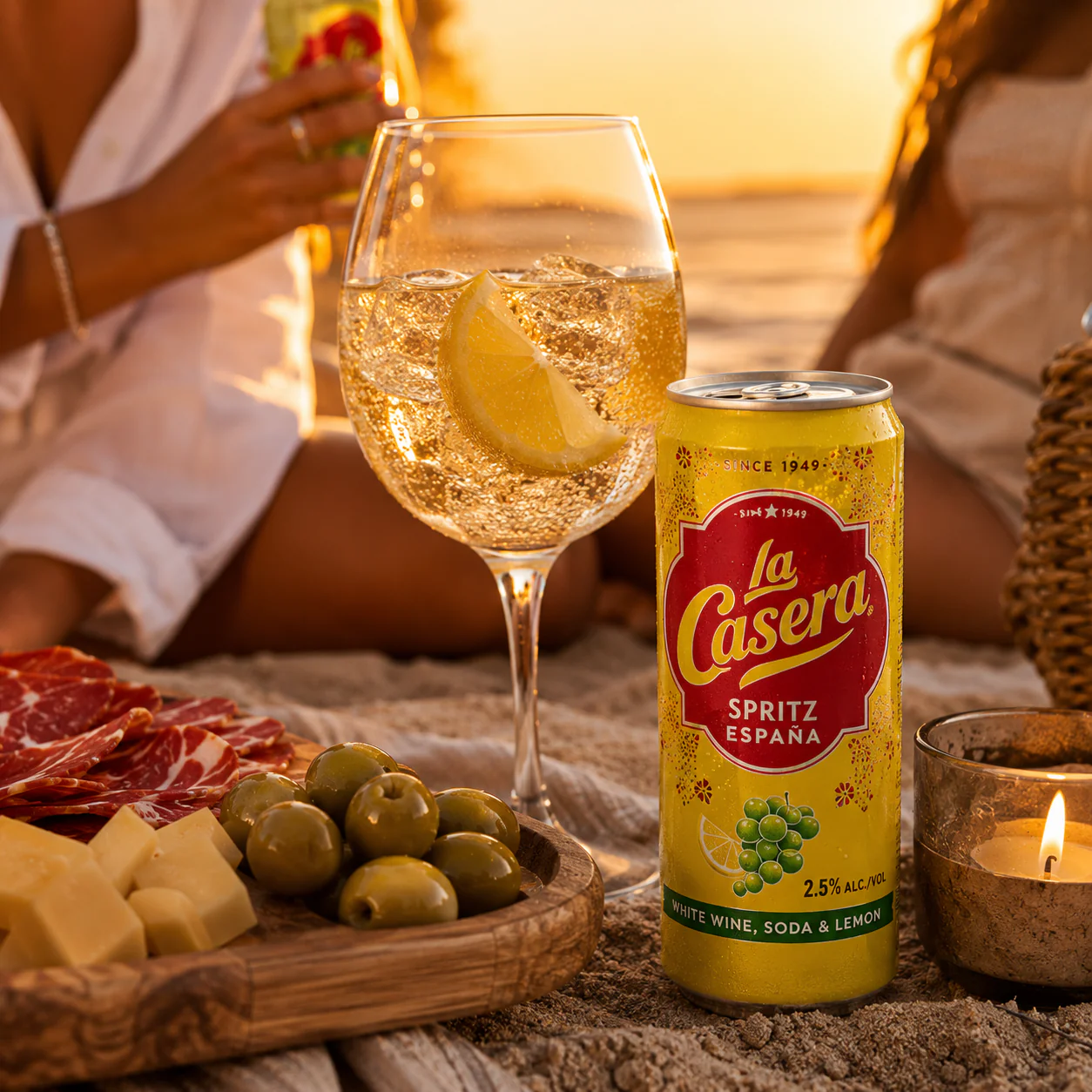 La Casera White Wine, Soda & Lemon Spritz 12 x 330ml 2.5%ABV - Image 3